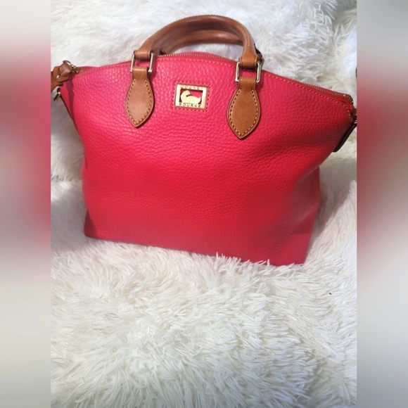 Pink Dooney and Bourke Purse - Picture 1 of 16